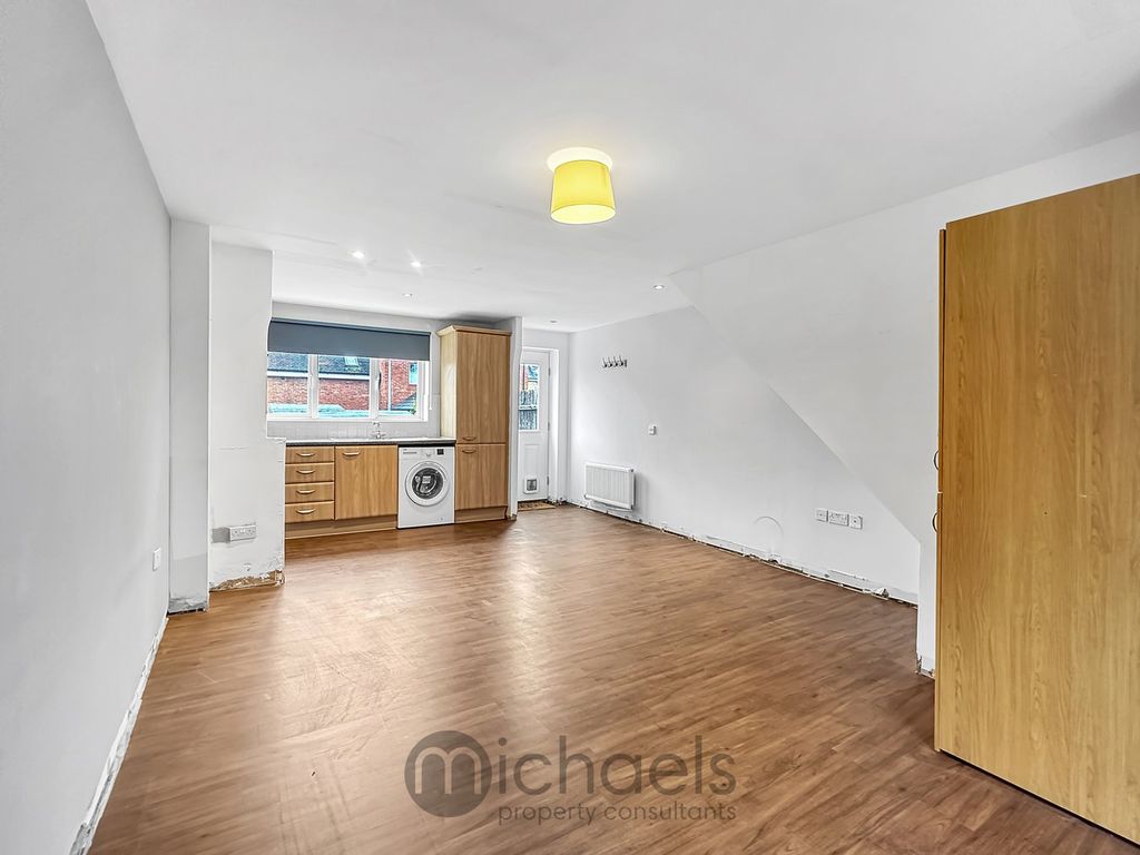 Property photo 3 of 23