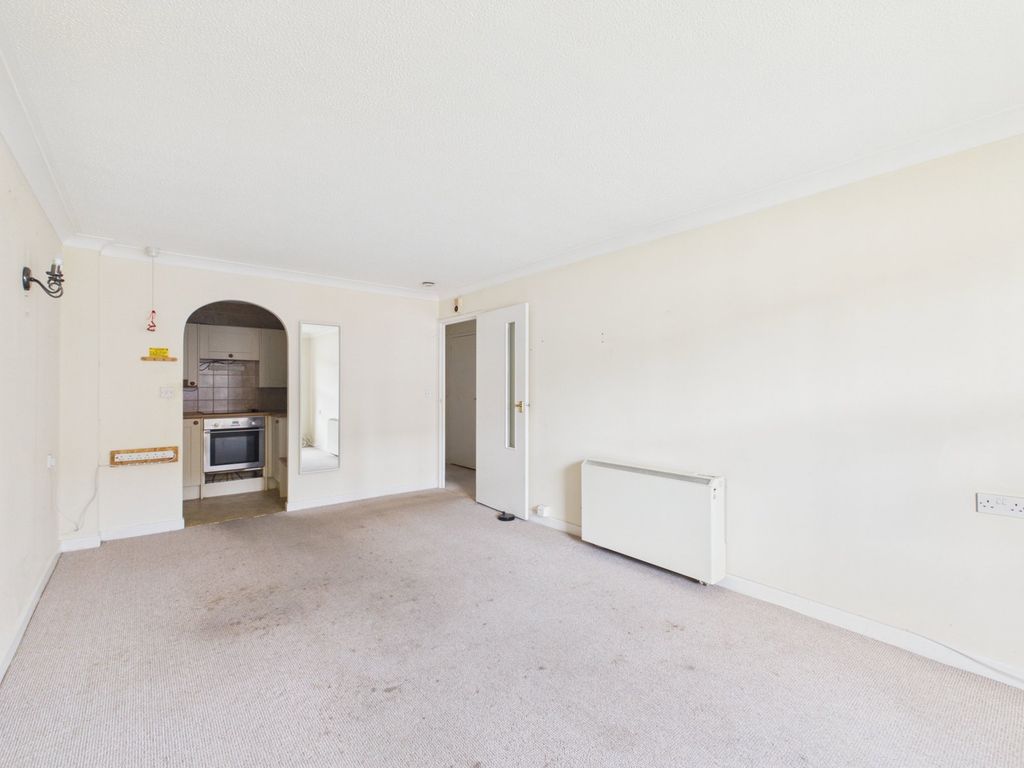 Property photo 3 of 8