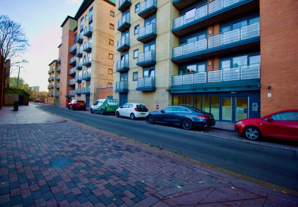 Property photo 1 of 12 502 1