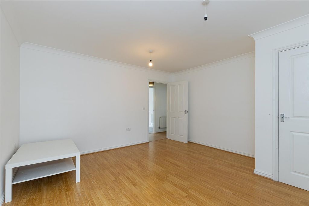 Property photo 3 of 12 10 Basford Court-10.Jpg