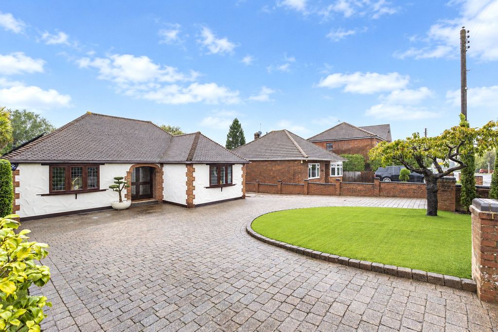 Property photo 1 of 56 Picture No. 58