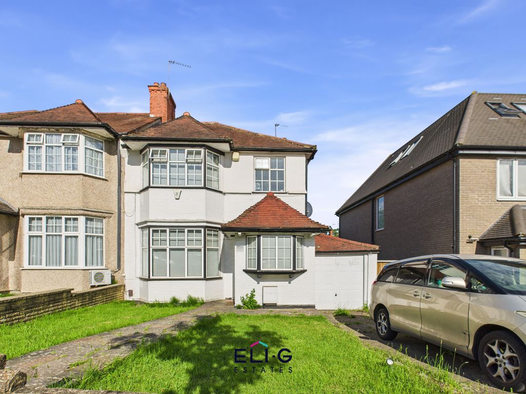Property photo 1 of 17 Three Bedroom Semi Detached With A Garage To The Side &amp; A Great Size Garden