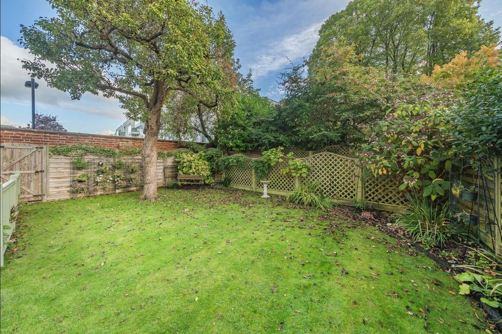 Property photo 3 of 16 Image