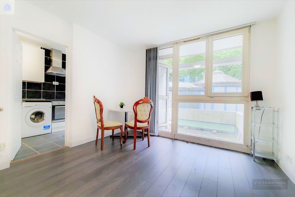 Property photo 1 of 13 1535412