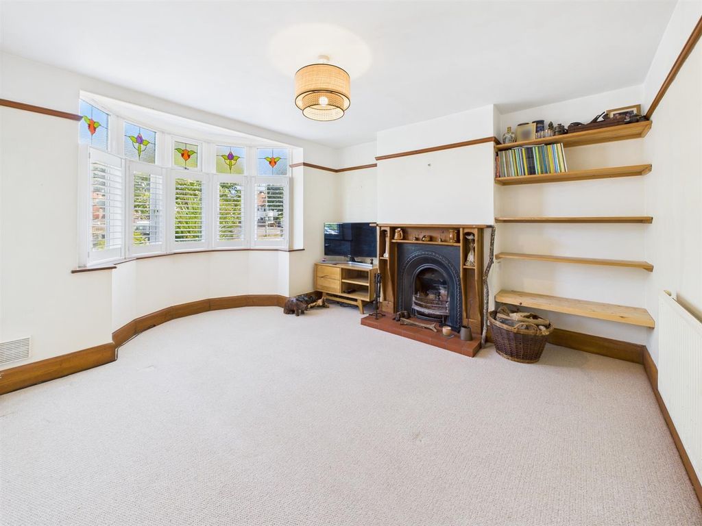 Property photo 3 of 26