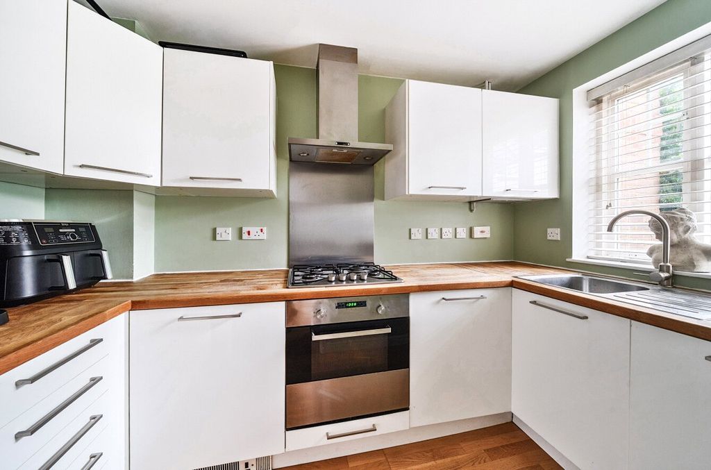 Property photo 3 of 12 Picture No. 04