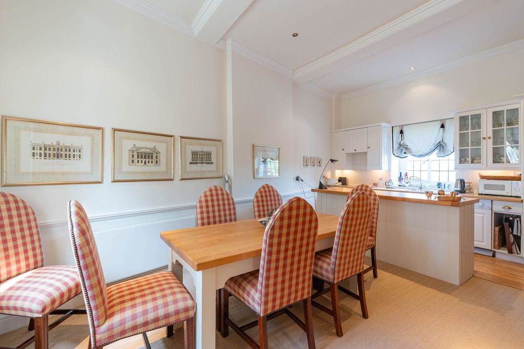 Property photo 1 of 22 Dining Room