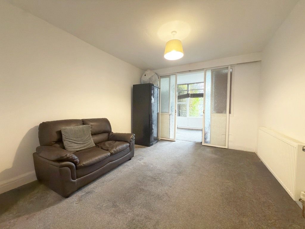 Property photo 3 of 10 Reception Rear