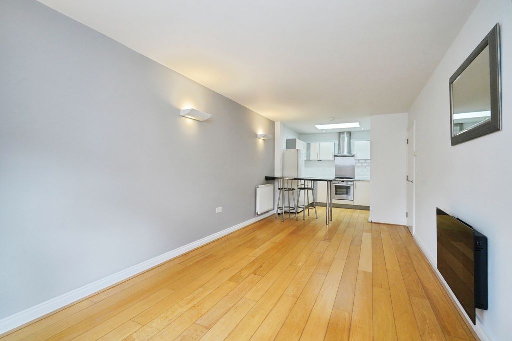 Property photo 3 of 14 Pbox-Img.Jpg