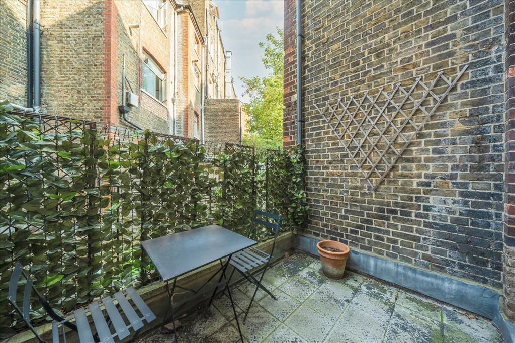 Property photo 3 of 7