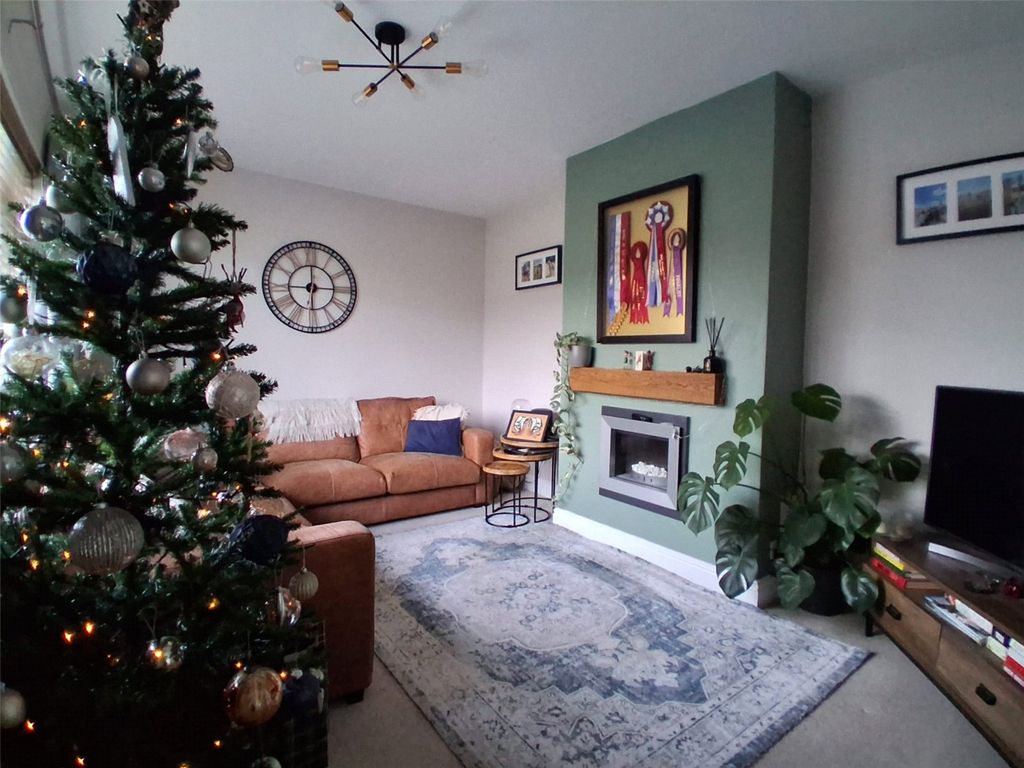 Property photo 2 of 11 Picture No. 02