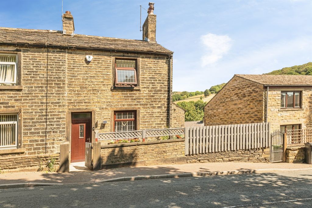 Property photo 1 of 12
