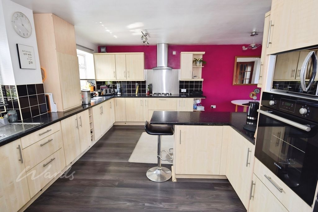 Property photo 2 of 12 Harptree Kitchen