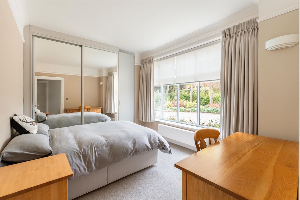 Additional image 6 of 3 bed flat for saleAldersey Road, Guildford, Surrey GU1