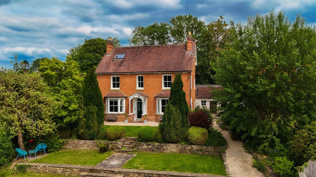 Property photo 1 of 35 Dji_Fly_20260615_150012_0345_1781598401153_Photo.J
