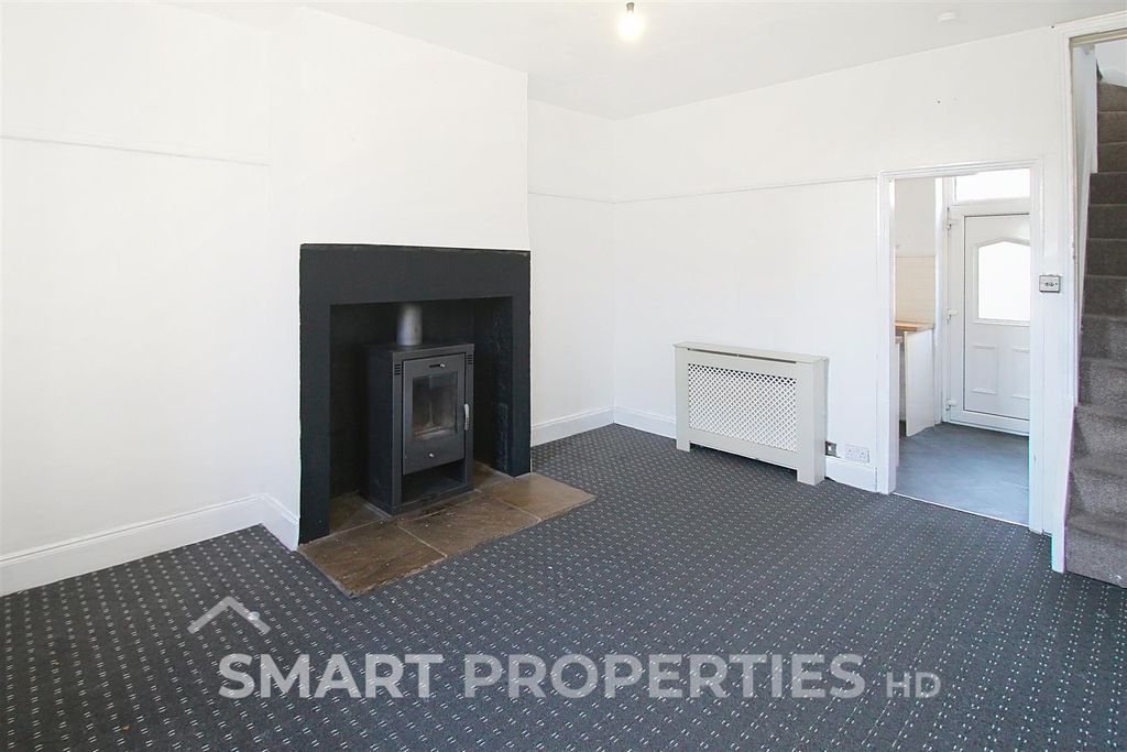 Property photo 2 of 7 Living Room