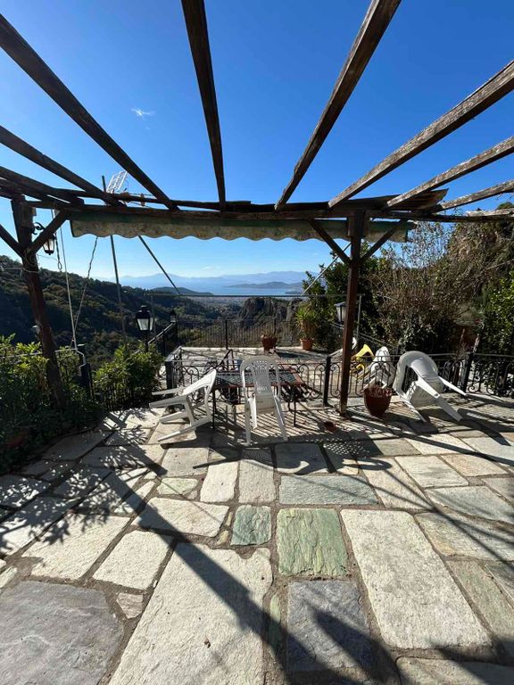 Property photo 1 of 29