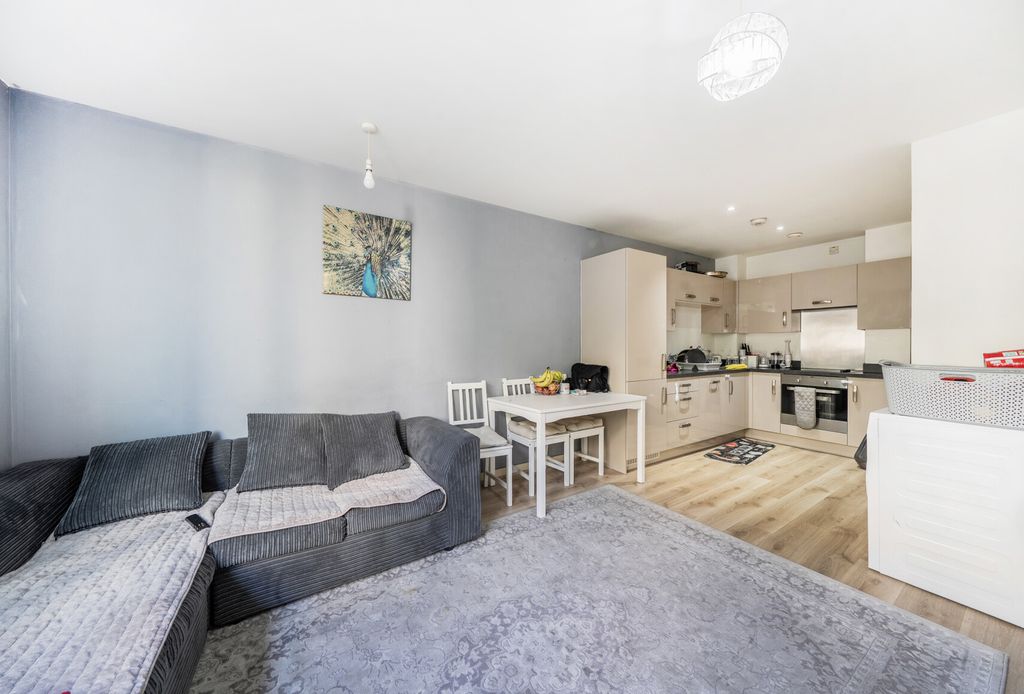 Property photo 1 of 10 1482036-15-6A3ba1...