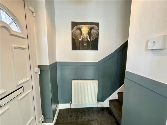 Property photo 3 of 19 Entrance