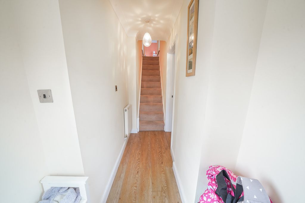 Property photo 2 of 21 Img_2601