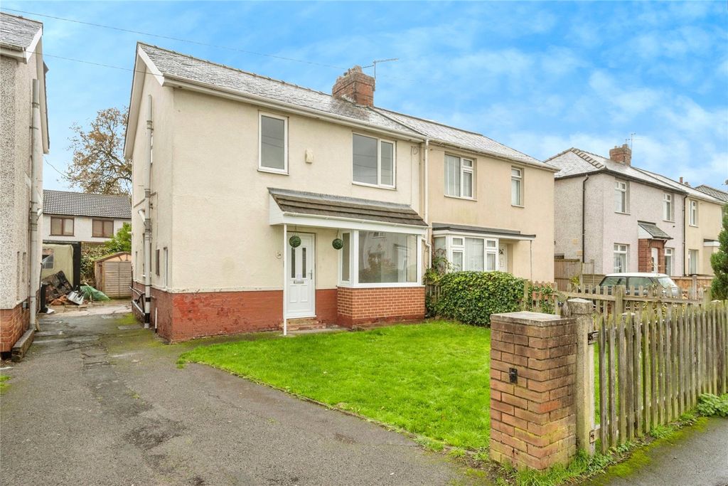 Property photo 2 of 20 Front