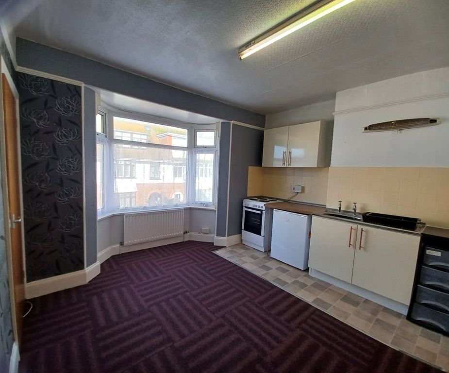 Property photo 3 of 5