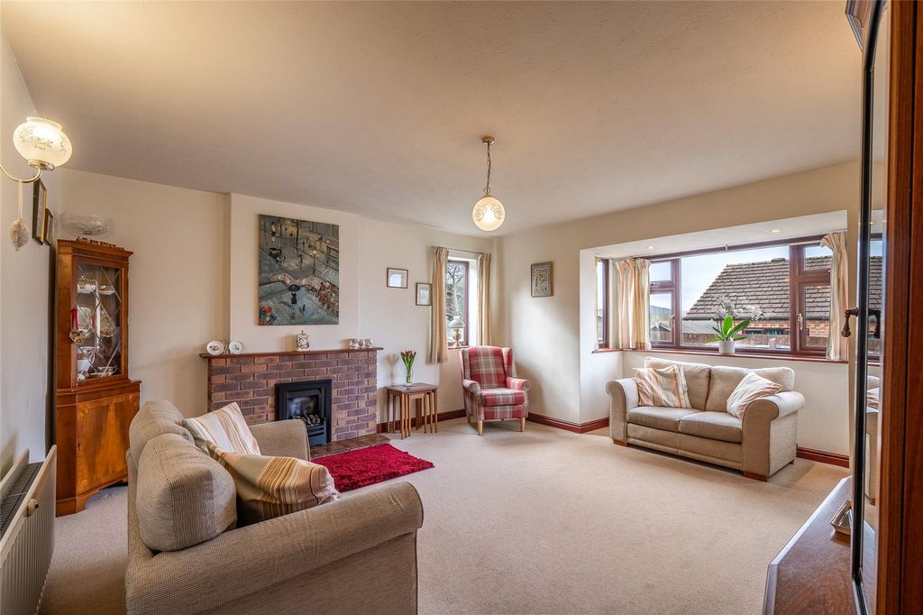 Property photo 3 of 37 Picture No. 22