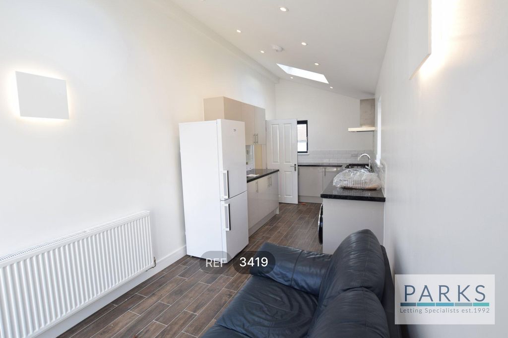 Property photo 3 of 10 Kitchen/Living Area