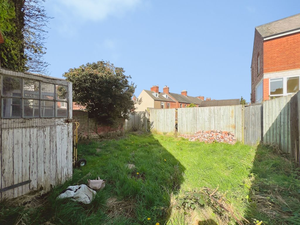 Property photo 2 of 5