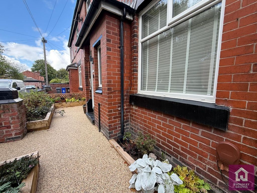 Property photo 2 of 28 Picture No. 09