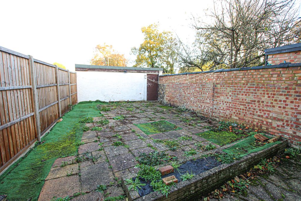 Property photo 3 of 5 Img_9510 Gdn.Jpg