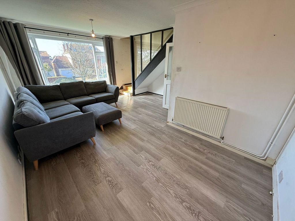 Property photo 3 of 7