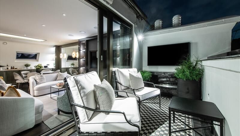 Property photo 3 of 12 Terrace / Patio