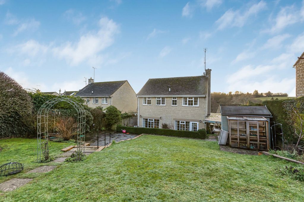 Property photo 1 of 18 Rear Garden