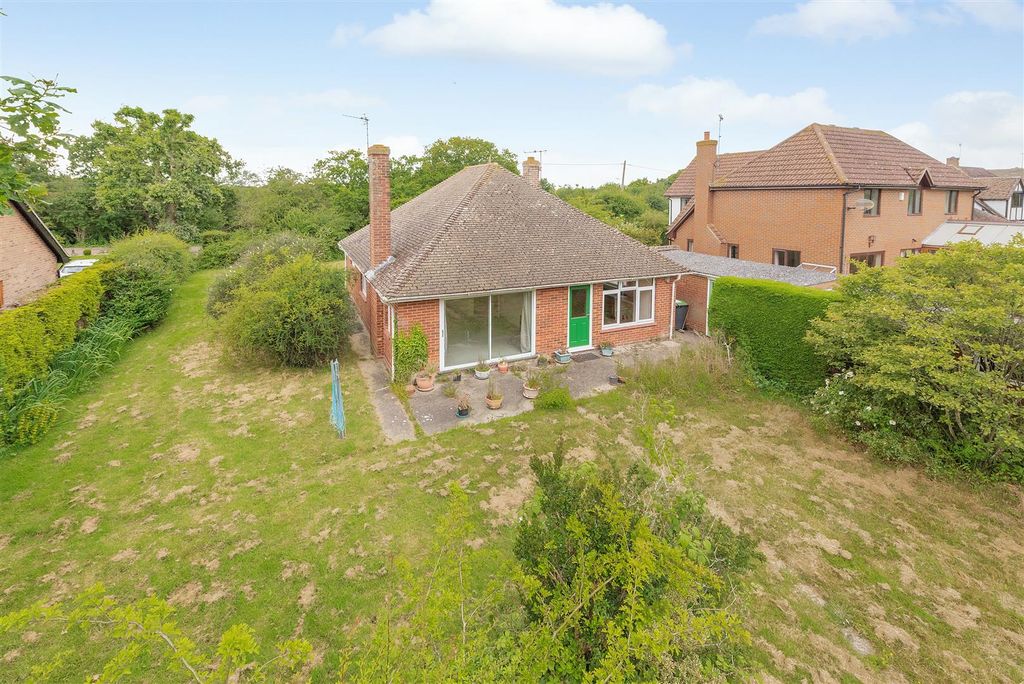 Property photo 3 of 11 The Drove, Chestfield, Whitstable