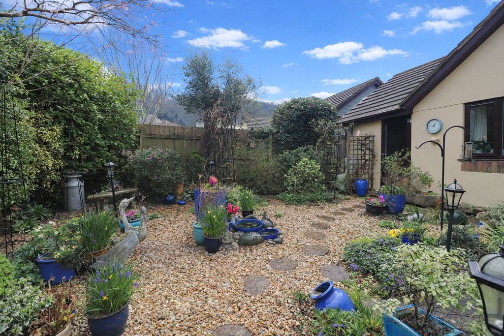 Property photo 3 of 14 3 - Picture No. 14