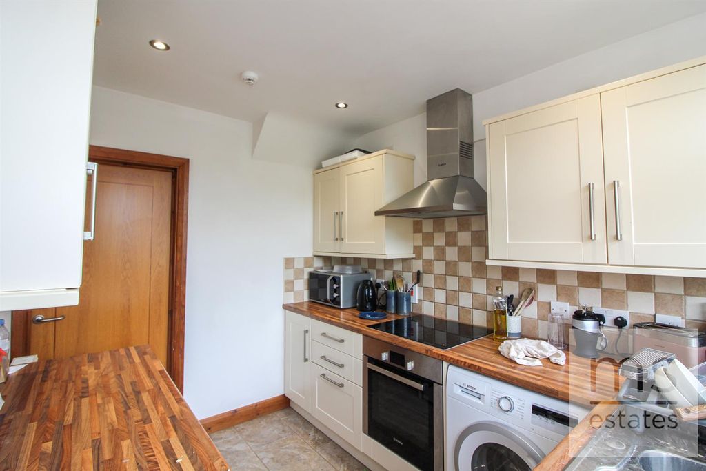 Property photo 3 of 10 Img_9428_1.Jpg