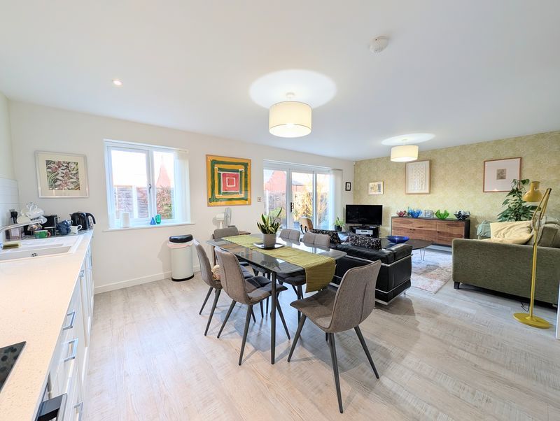 Property photo 3 of 17 Open Plan