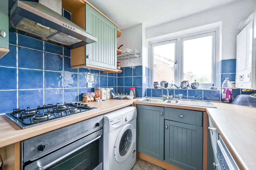 Property photo 2 of 7