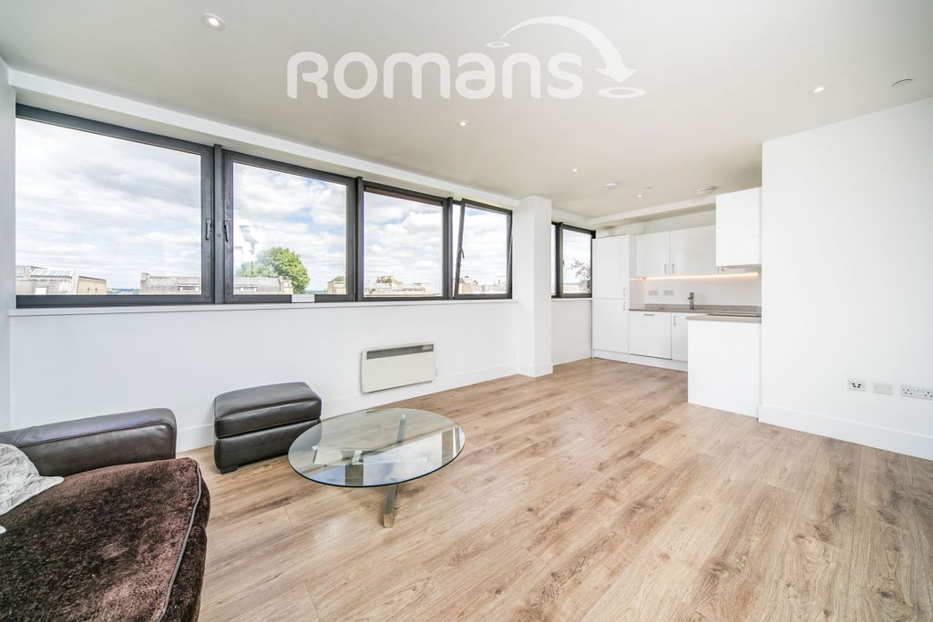 Property photo 1 of 16 41E57A72-F381-46Ed-A