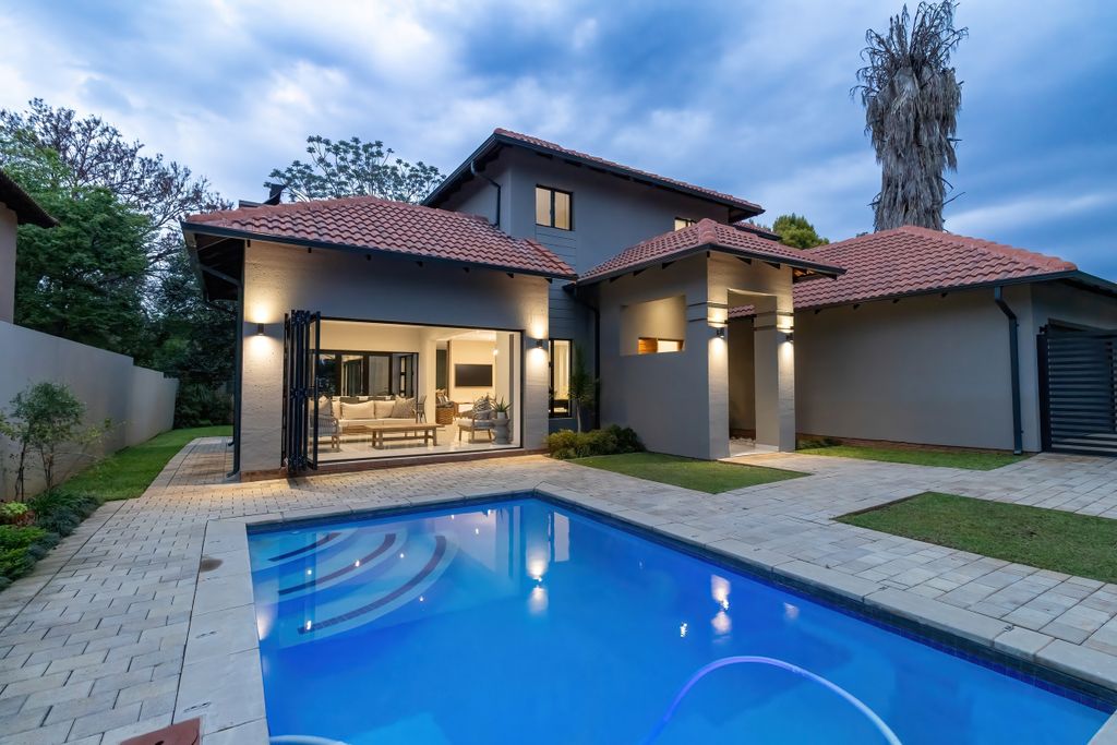 Property photo 1 of 58 Pool/Garden