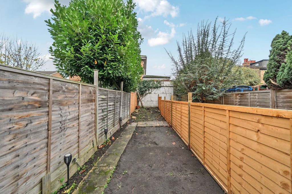 Property photo 3 of 6 Picture No. 02