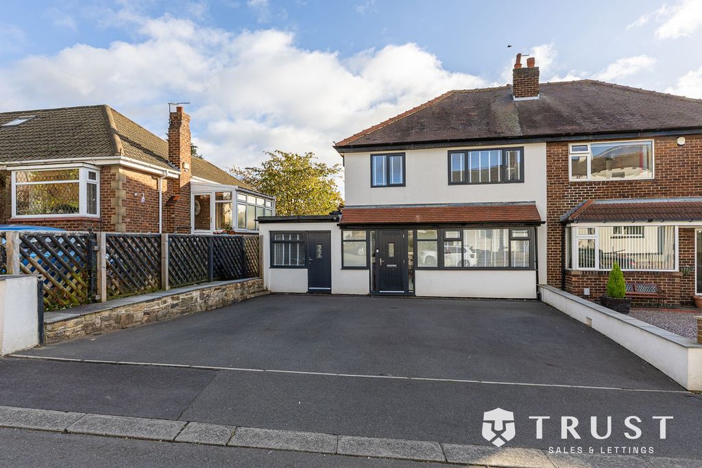 Property photo 1 of 49