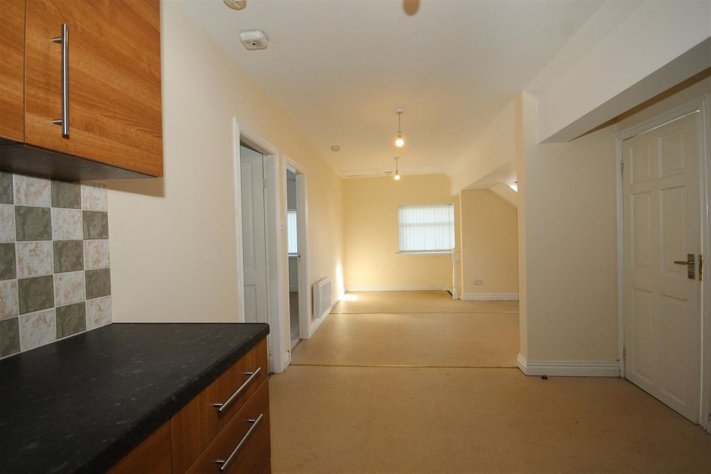 Property photo 3 of 8 Img_3971.Jpg