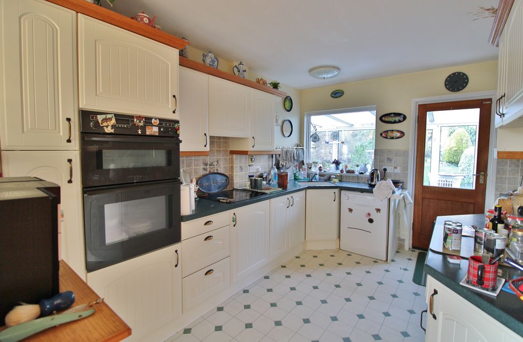 Property photo 3 of 14