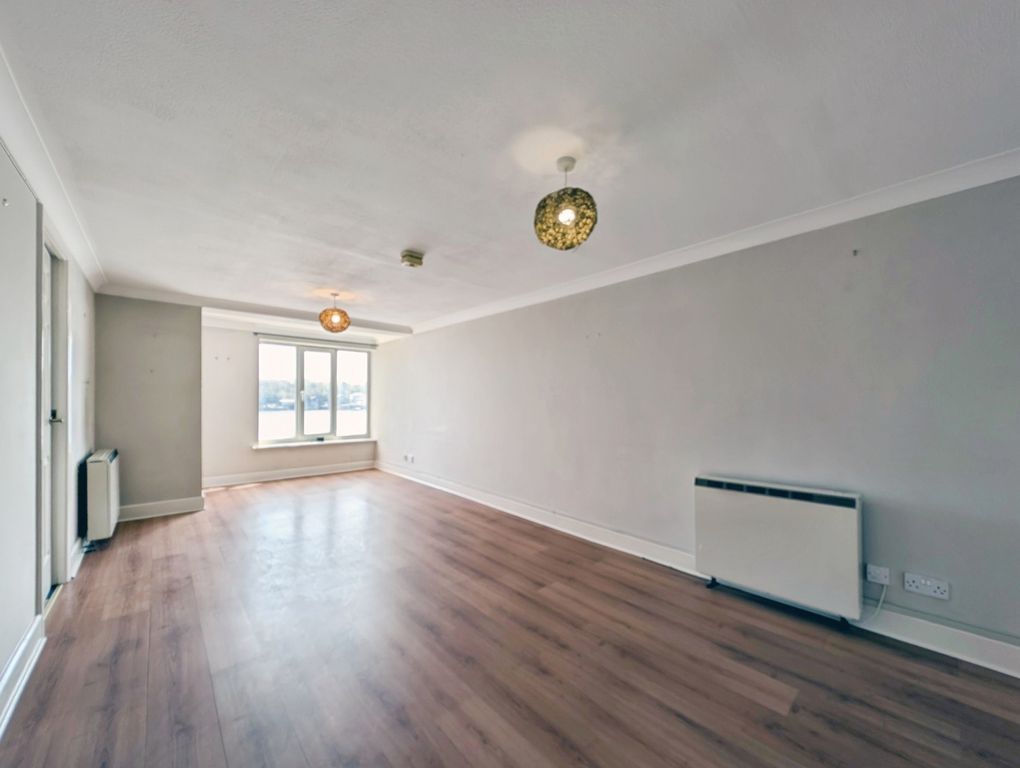 Property photo 3 of 10 Pbox-Img.Jpg
