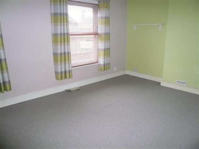 Property photo 3 of 8 Bedroom