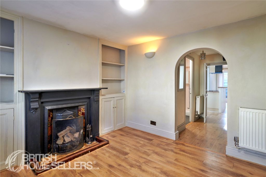 Property photo 2 of 10 Picture No. 04