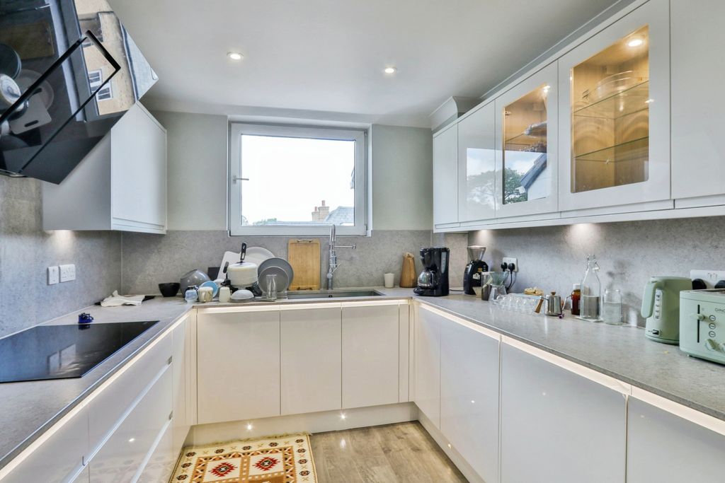 Property photo 3 of 15 Photography