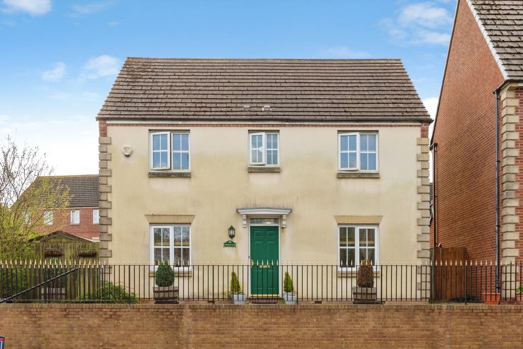 Property photo 1 of 19 Pbox-Img.Jpg